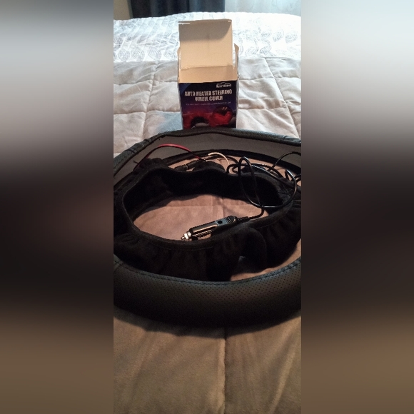 Heated +Regular Steering Wheel Cover🚗 Bundle - Picture 10 of 14